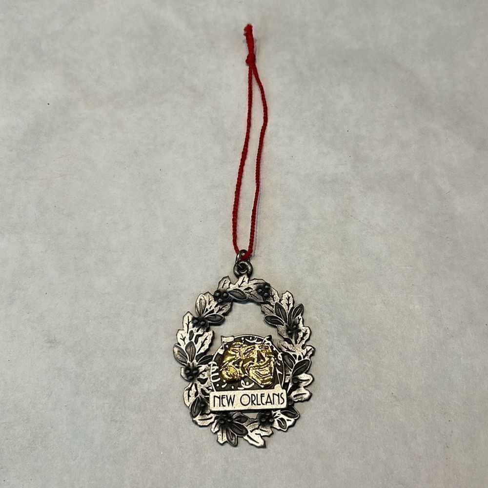 New Orleans Pewter Ornament Theater Masks Mardi Gras Holiday Christmas
